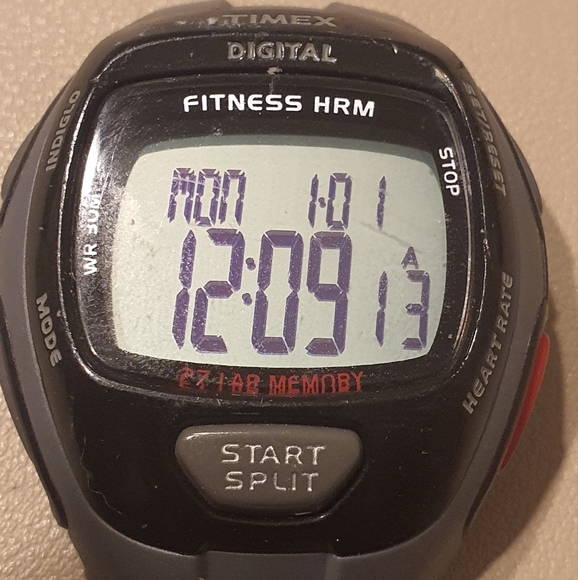 10/$20 Timex Fitness Digital Heart Rate Monitor Unisex Watch - Picture 1 of 3